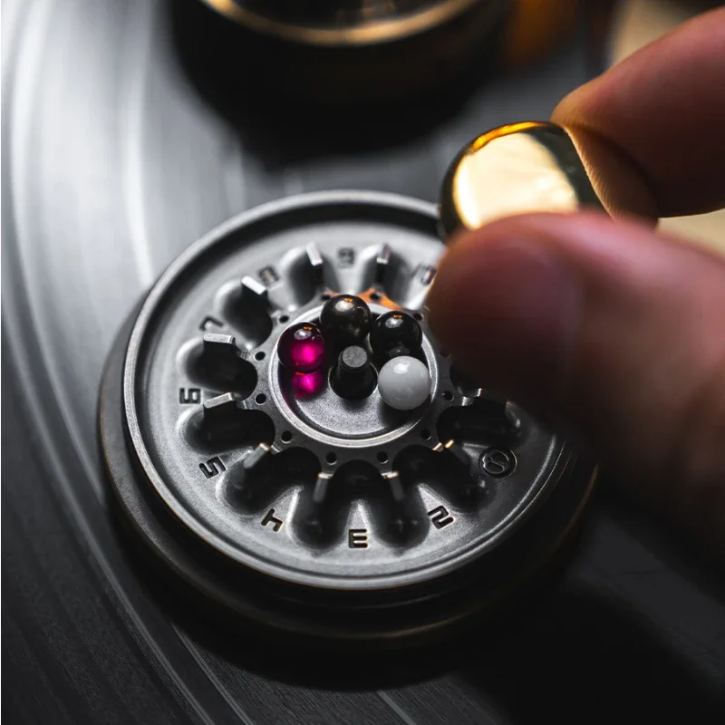 Fidget Spinner EDC 2099 Series Carnival Small Roulette Spinner Office Stress Relief Artifact Adult Entertainment Desk Toy