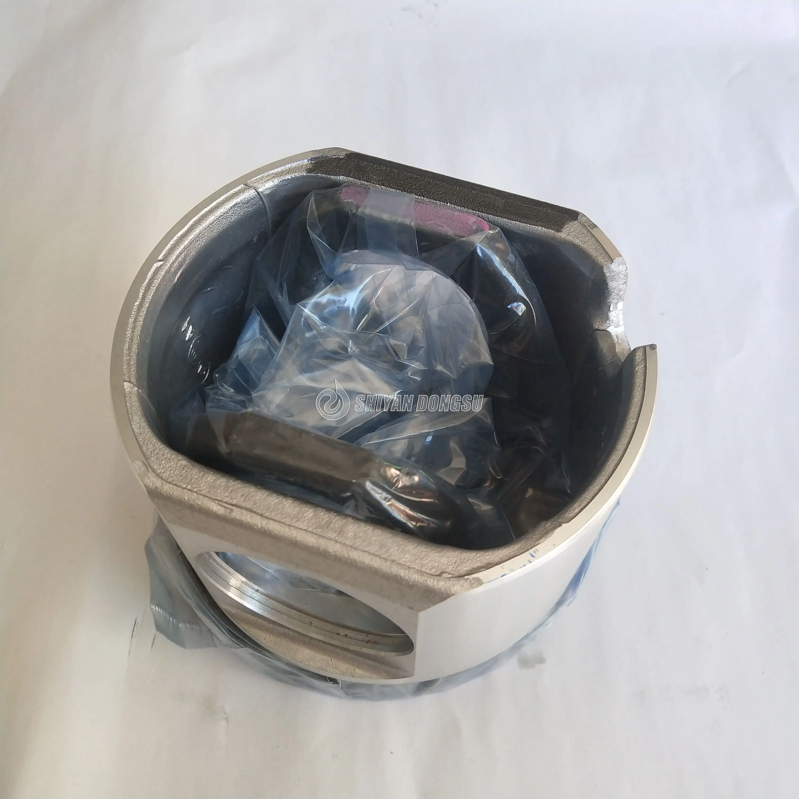 

Original XCEC QSM M11 ISM diesel Engine Repair Kit Piston 3103753 4070653 4952180