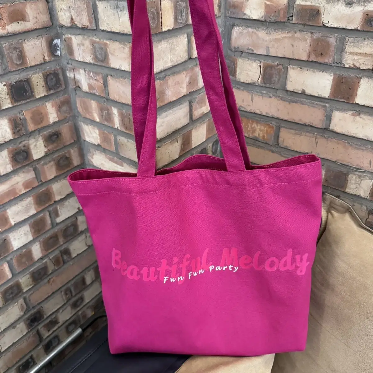 Versatile Simple One-shoulder Pink Letter Canvas Shopping Bag for Women with Large Capacity for Portable Shopping Storage