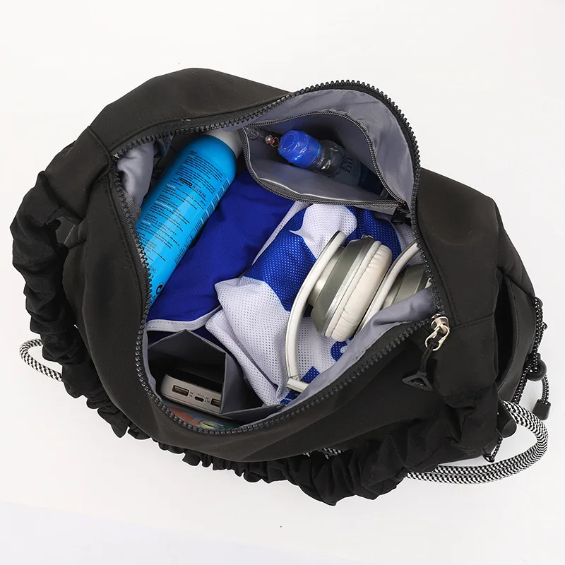 Рисунок 5 - Большой спортивный рюкзак через