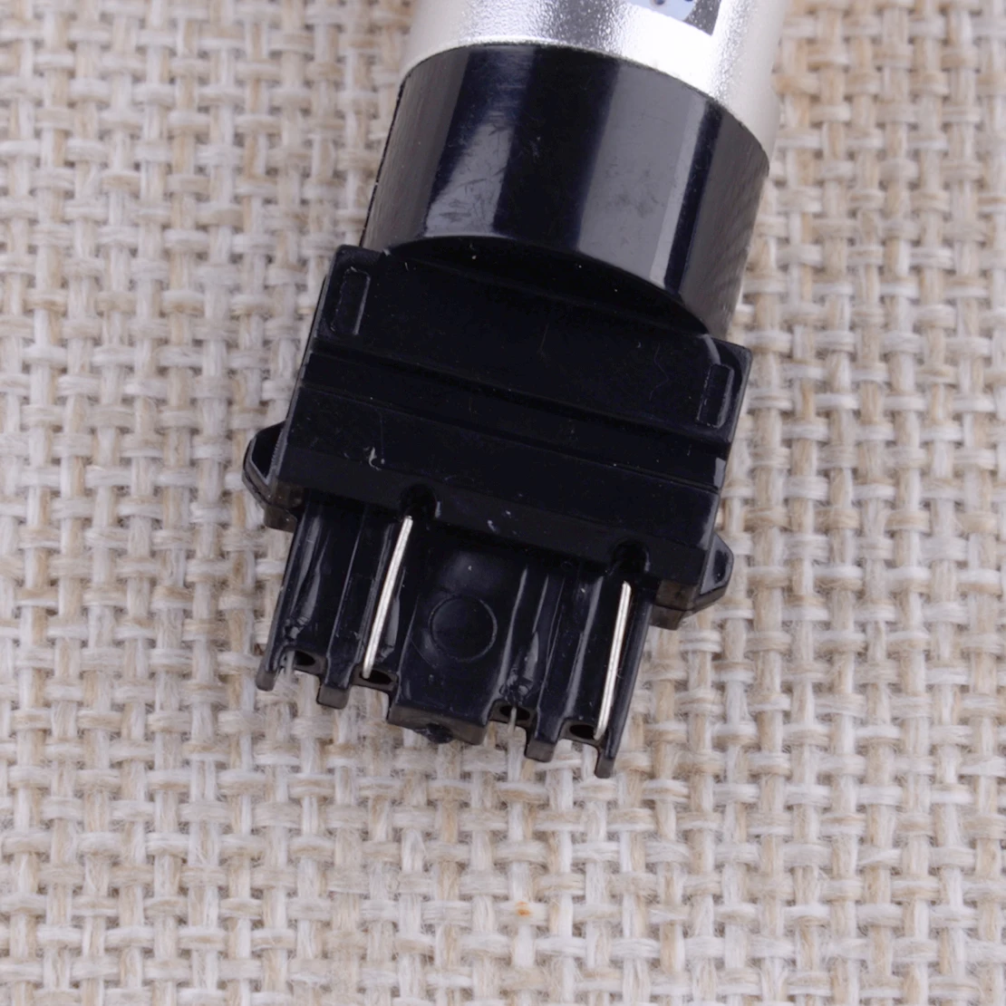 4 قطعة خالية من الأخطاء العنبر الأبيض 3157 LED المتعرج DRL بدوره إشارة وقوف السيارات مصابيح كهربائية تيار مستمر 12 فولت