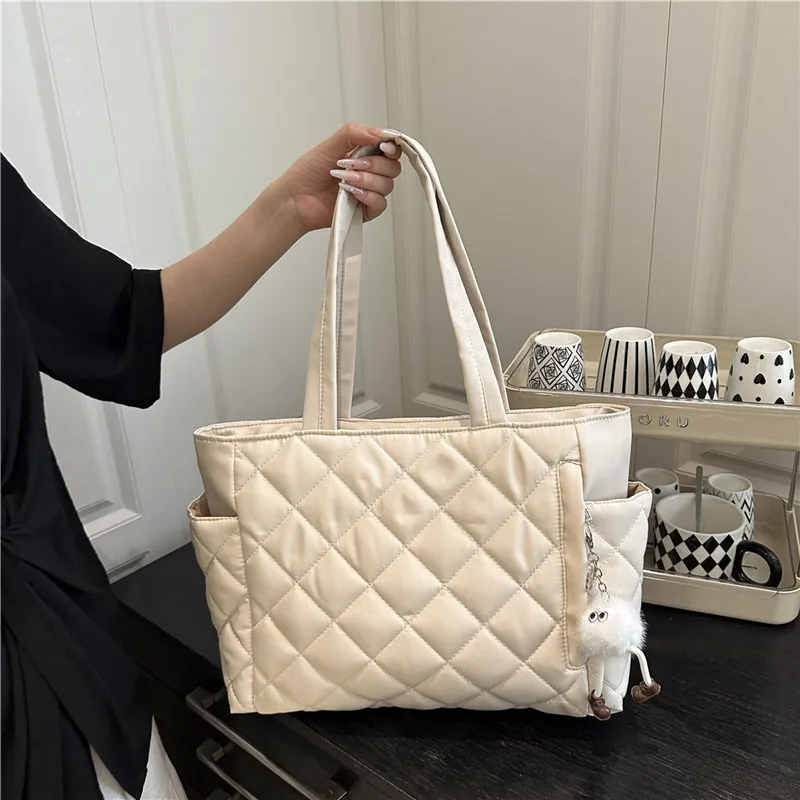 حقيبة كتف نايلون جديدة لطلاب الجامعات سعة كبيرة وخفيفة الوزن حقيبة حمل بشبكة ماسية للتنقل وحقيبة يد للفصل