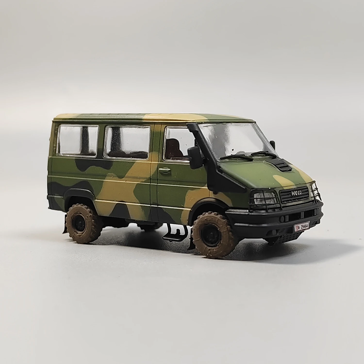 

1:72 Scale Plastic Iveco VECO2045 Military Vehicle Model Adult Toys Cars Classics Gifts Collectible Souvenir Static Display