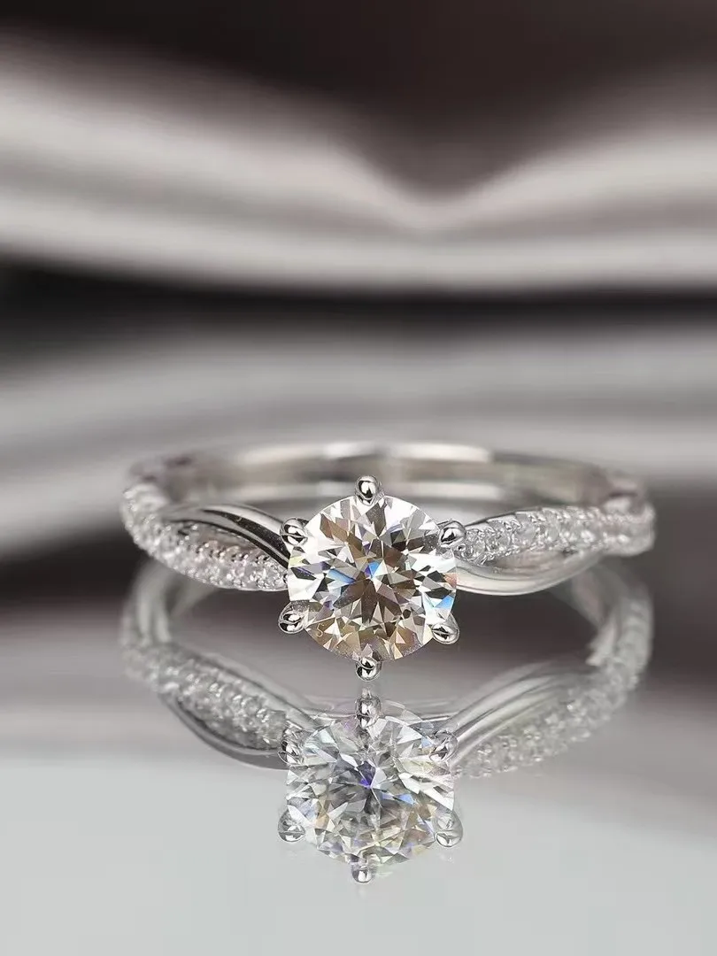 high-quality-d-color-d-level-moissanite-055ct-silver-plated-s925-silver-ring-fashion-simple-wedding-ring-for-ladies