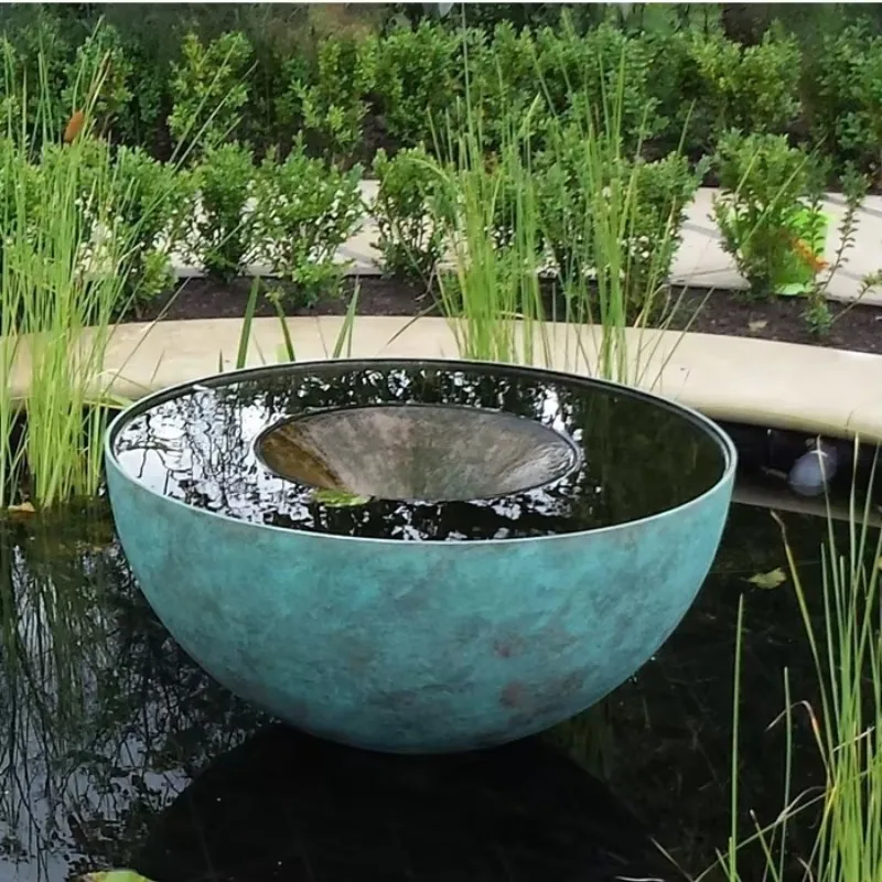 Bowl Shaped Hollow Metal Water Flow Vessel Recessed Central Inclined Basin Outdoor Garden Static Water Landscape Ornament