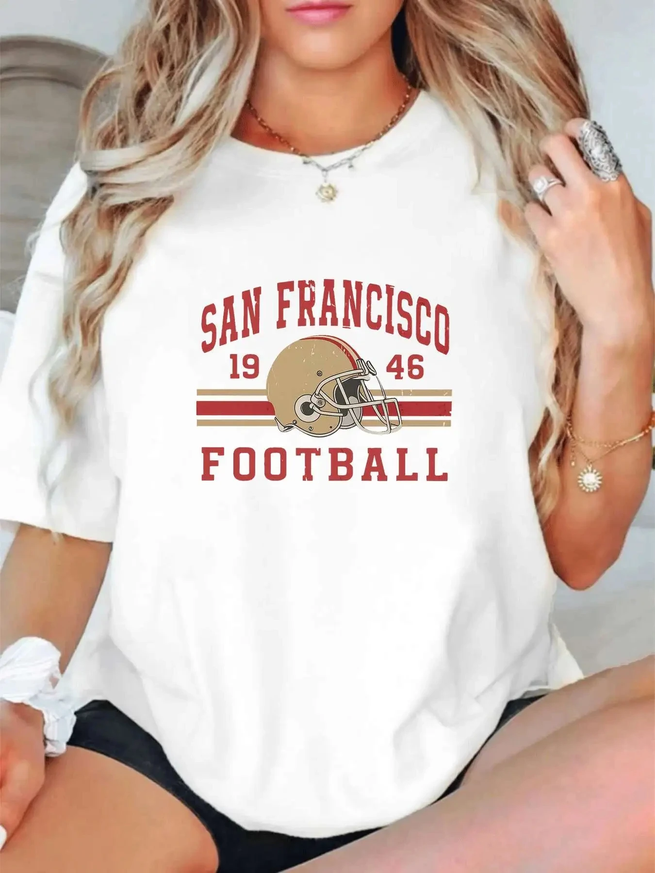 【114894】Camiseta feminina com estampa de desenho animado, gola redonda, manga curta, estampa fashion, meia manga, camiseta elástica