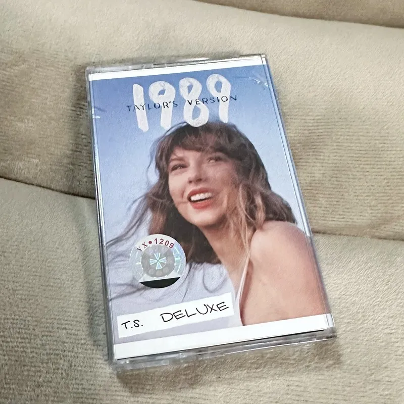 

Cassette Tape English Golden Songs Audio Cassette New Sealed Collection Playback Tape With Matching Lyric Book