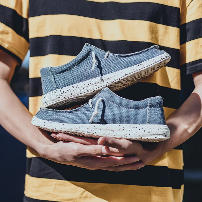 

New 2025 Men's Summer Denim Sports Canvas Shoes Breathable Moccasins Set with Vulcanized Shoes Men's Sneaker Shoes Large Size