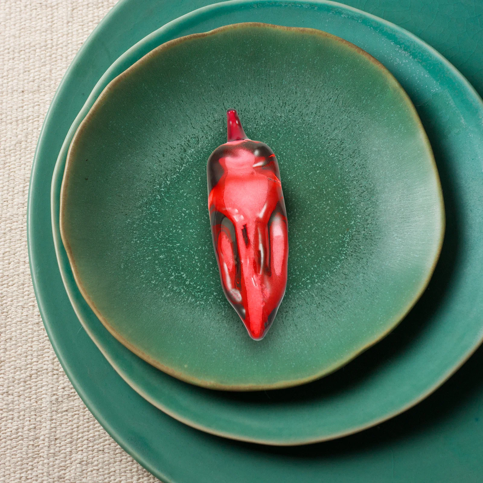 

Lifelike Crystal Vegetable Statue Red Chili Decor for Dining Area Office Space Home Decor Chinese Style Ornaments