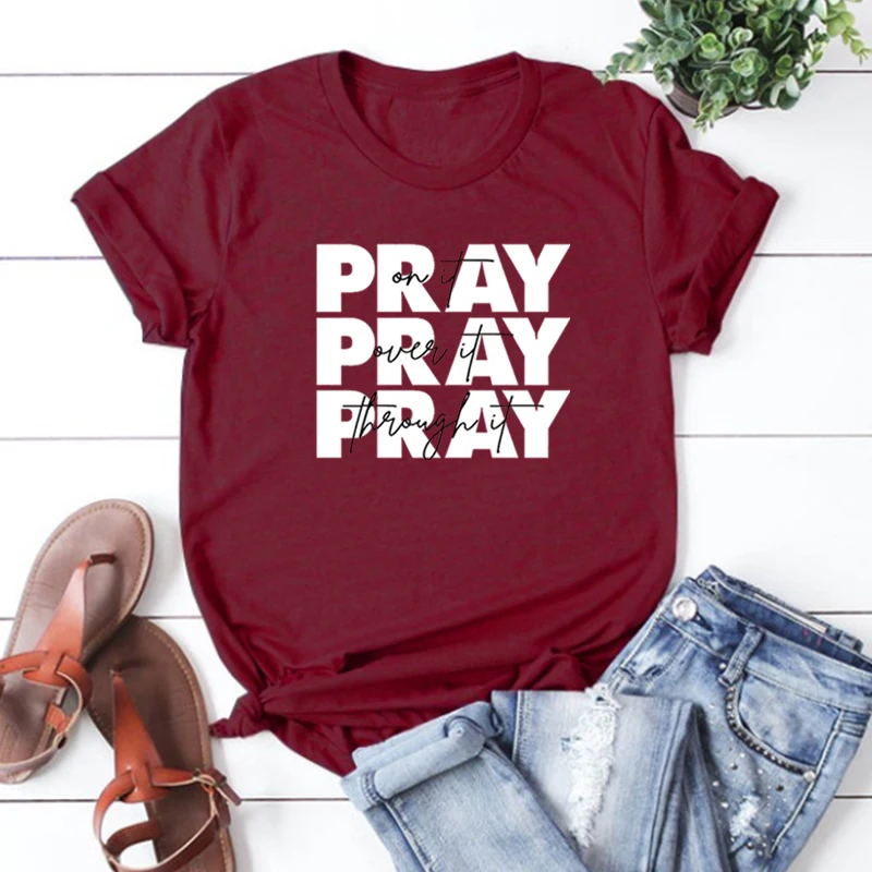 Tees cristãos religiosos para mulheres, Pray on It Shirt, Pray Over It Shirts, Roupas cristãs, Verso da Bíblia, Presentes Inspirados