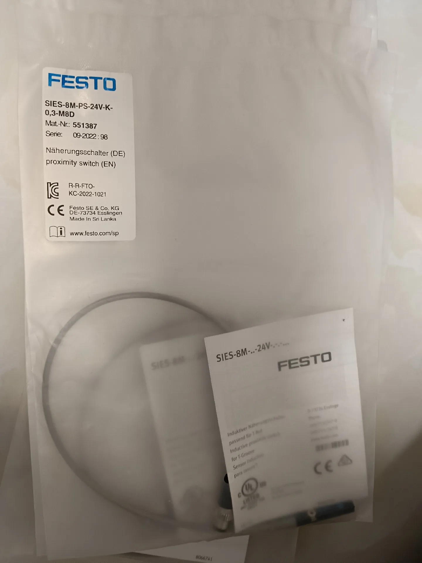 Original FESTO Festo SIES proximity switch SIES-8M-PO-24V-K-0.3-M8D 551392