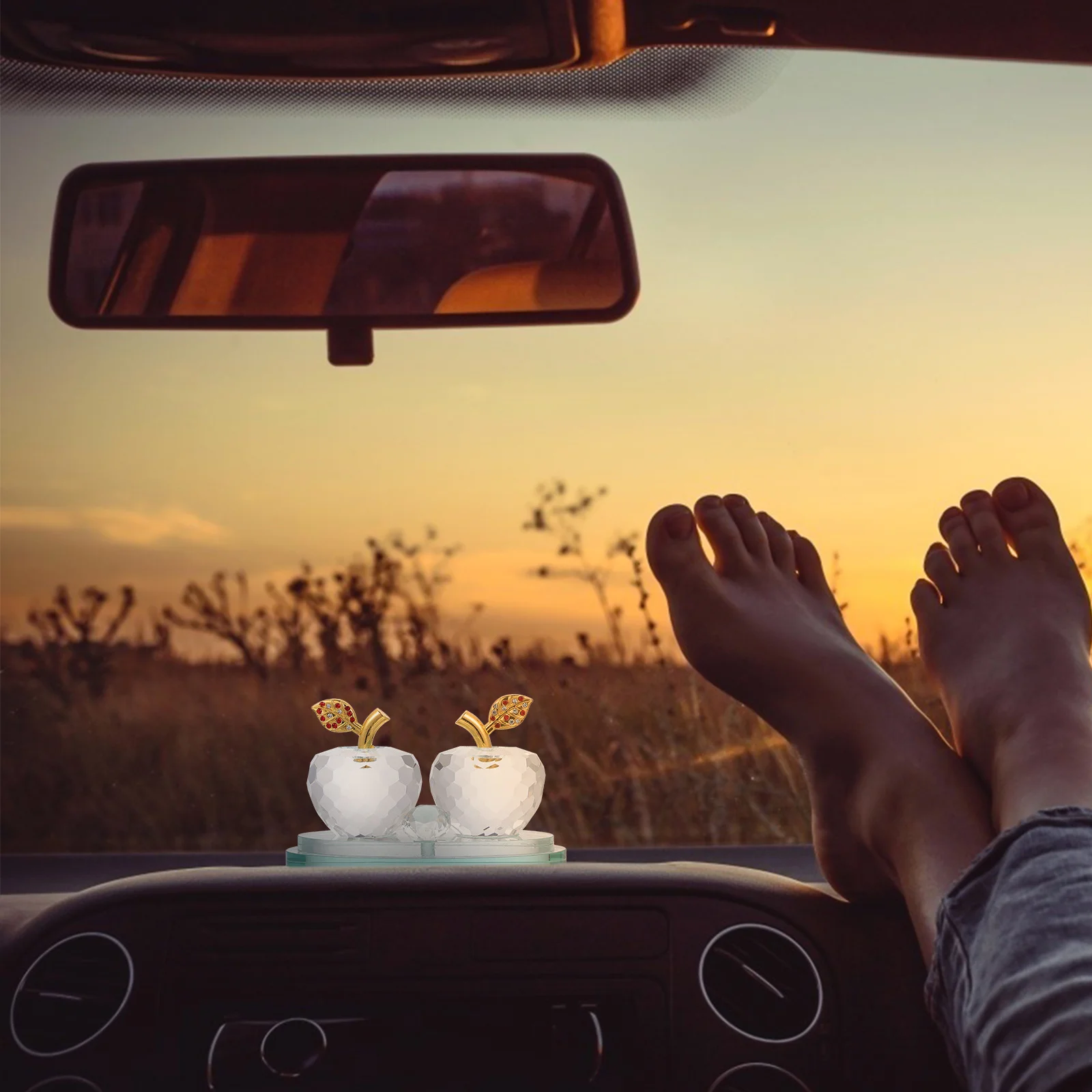 

1Pcs Crystal Apple Decor Car Interior Ornament Xmas Home Decoration Personality Taste Gift Crystal Ornament Car Interior