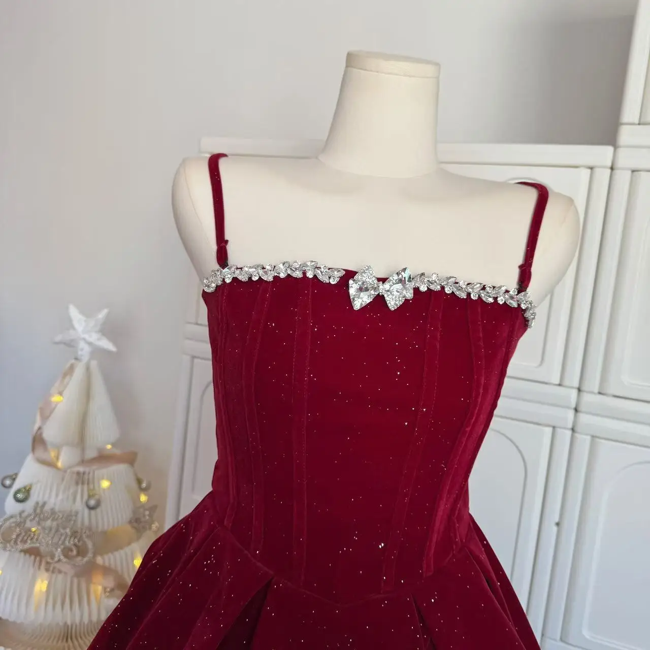 Francês elegante doce sexy socialite diamante sem mangas fora do ombro sem alças vestido de veludo vermelho feminino saia inferior de duas peças n554