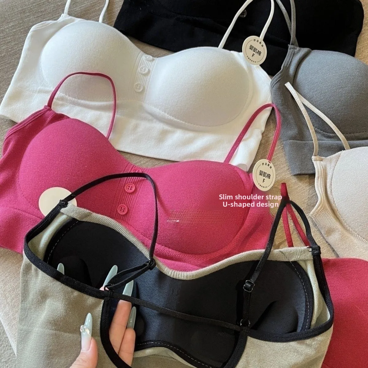 Comfortable Spicy Girl Backless Bra 3D Cup Integrated Fake Button Design Wireless Gathered Shaped Underwear Ladies' T-shirt