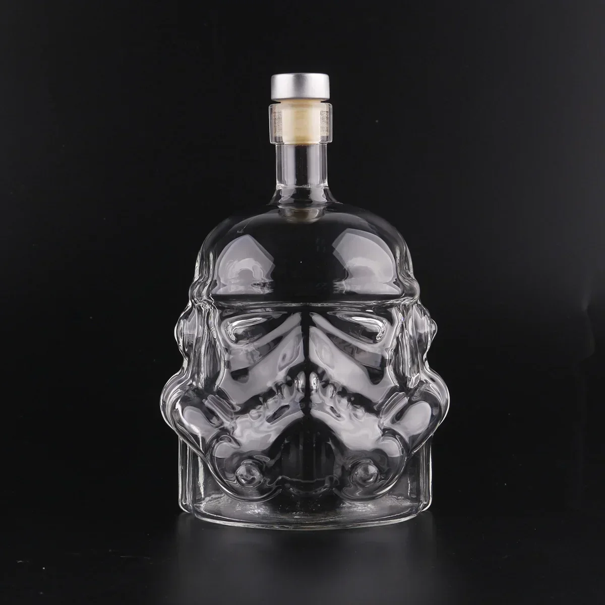 Wine Decanter with Aerator Lid,Wine Breather Carafe Decanter, Storm trooper Helmet Aerating Decanter, Glass Wine Saver