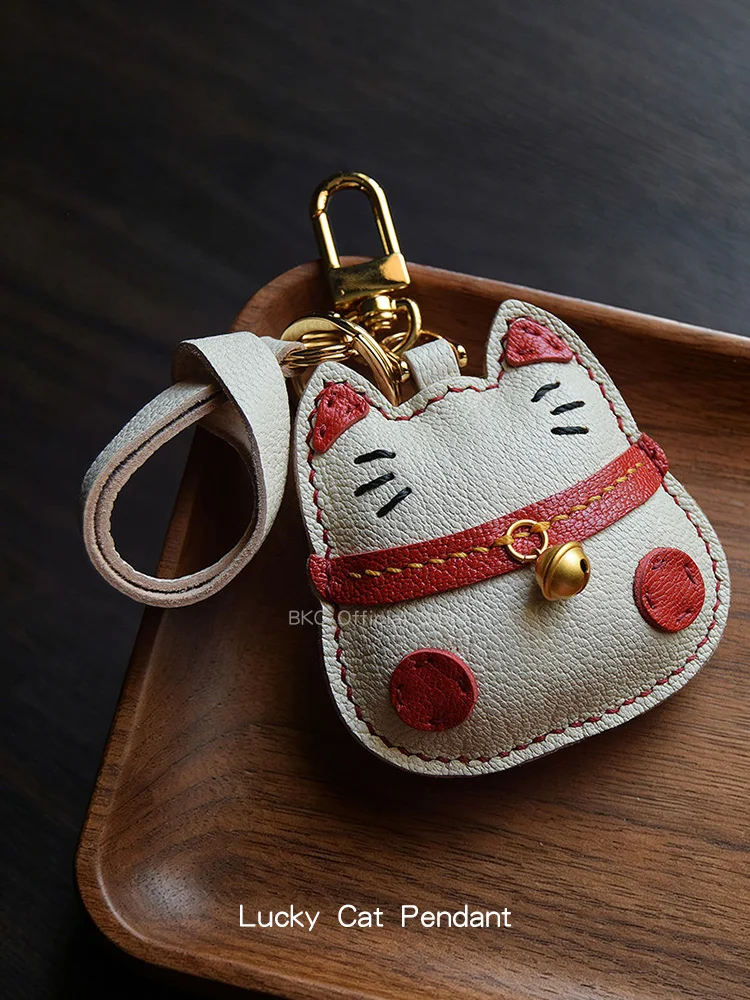lucky-cat-bag-charm-hand-stitched-goatskin-original-cute-pendant-gift-for-women，handmade-saddle-stitch-leather-keychain-gift