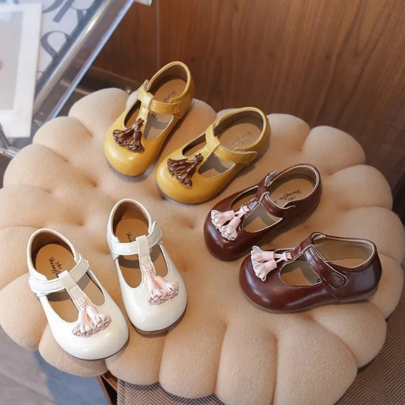 

Toddler Girls T-strap Leather Shoes with Cut Fringes 2026 New Spring Kids Mary Jane Flats Soft Sole Trendy Princess Party Shoes