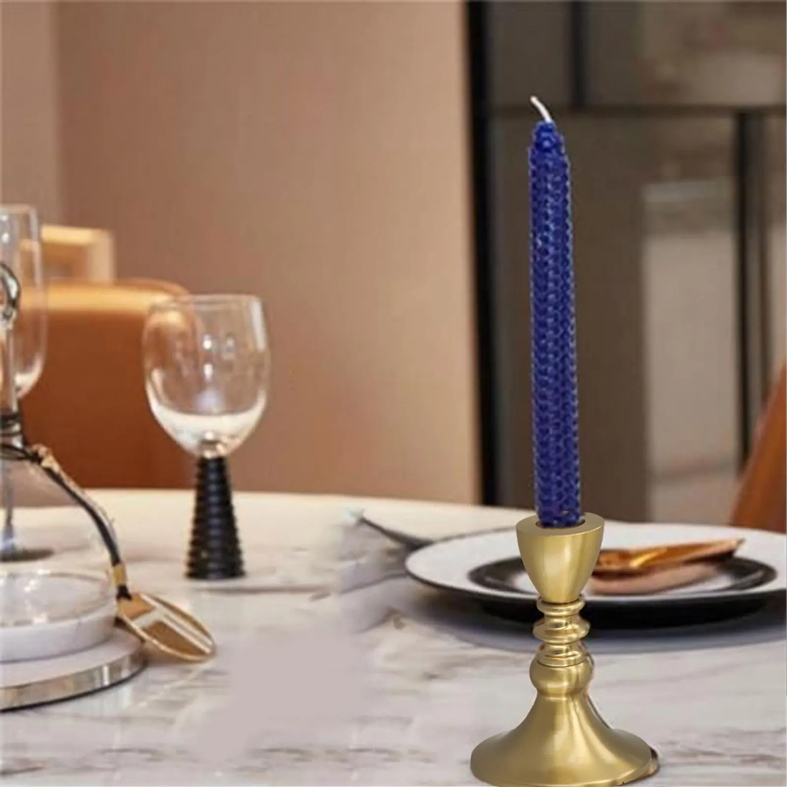 ديكور الموقد حامل شموع نحاسي حامل شموع ذهبي مقاوم للطرف حجم مريح حامل آمن أنيق للمدفأة