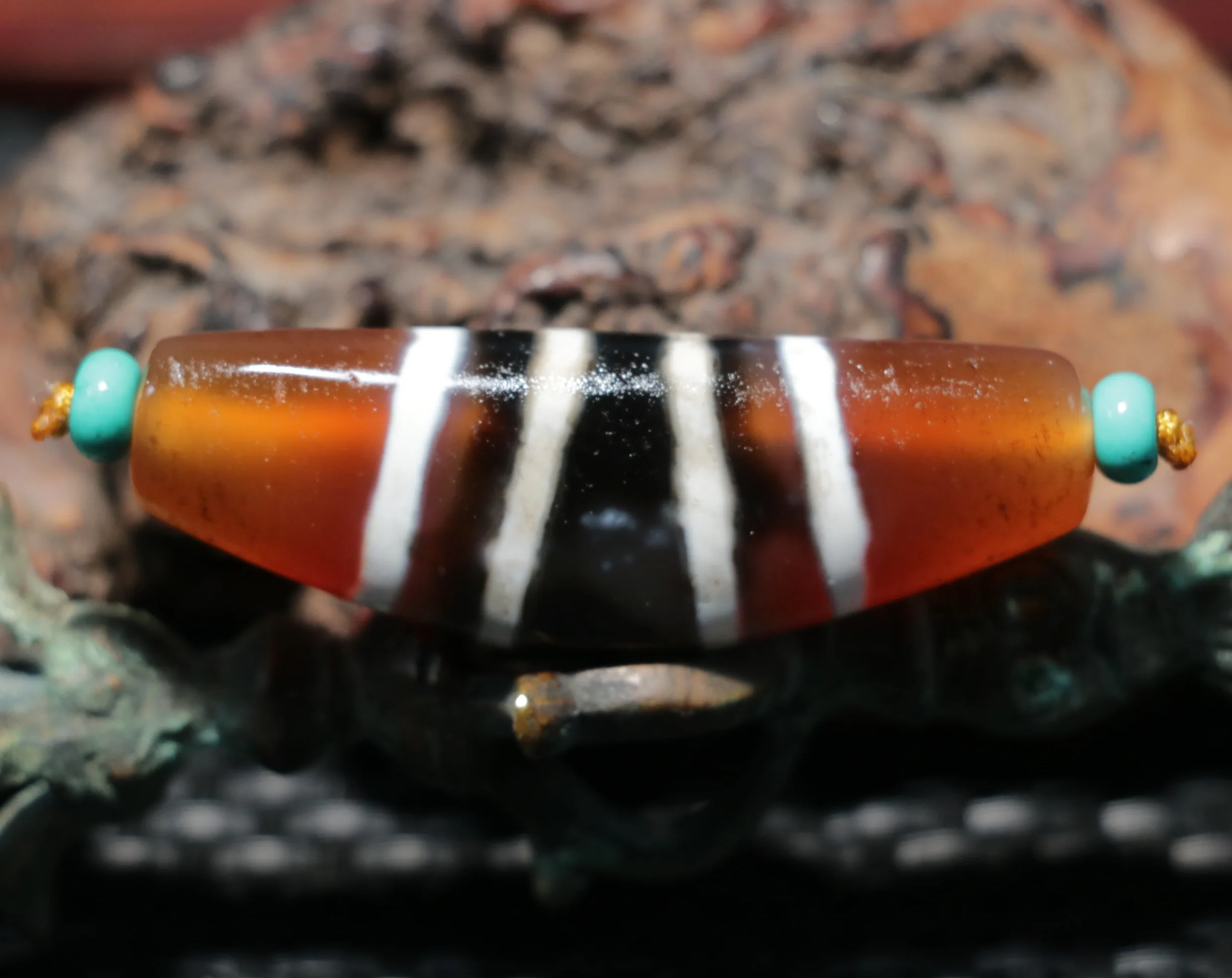 

UD043 Magic Energy Tibetan old Agate Line Type Healer Medicine Horn Shape dZi Bead Amulet Pendant AAA LKbrother Top Quality