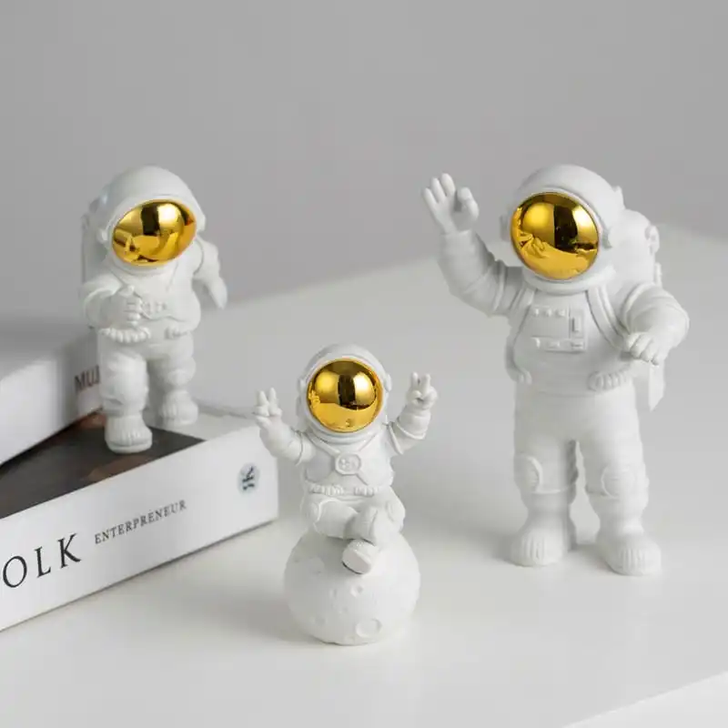 Small Spaceman Ornament Creative Astronaut Doll Children's Birthday Gift Cute Desktop Decorative Article