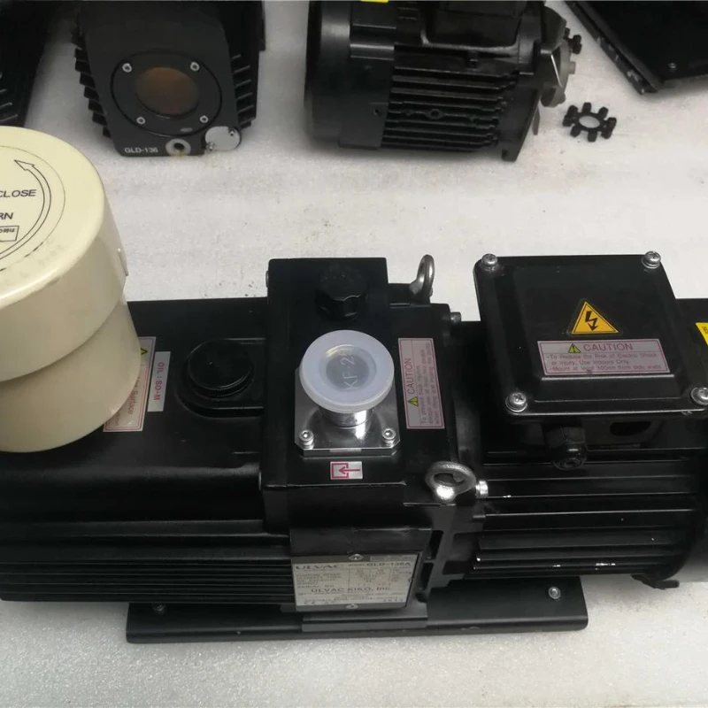 

Vacuum pump, model GLD-136A, voltage three-phase 220/380,