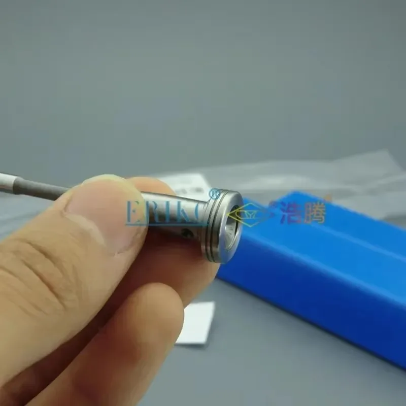 0445120125 0445120236   صمام حاقن الديزل F00R J01 941 صمام التحكم F 00R J01 941 لكوماتسو الكمون 0445120122 0445120070