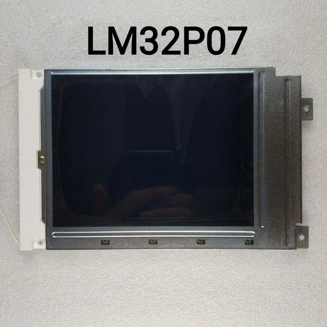 

5,7-дюймовый ЖК-экран 320×240 LM32P07