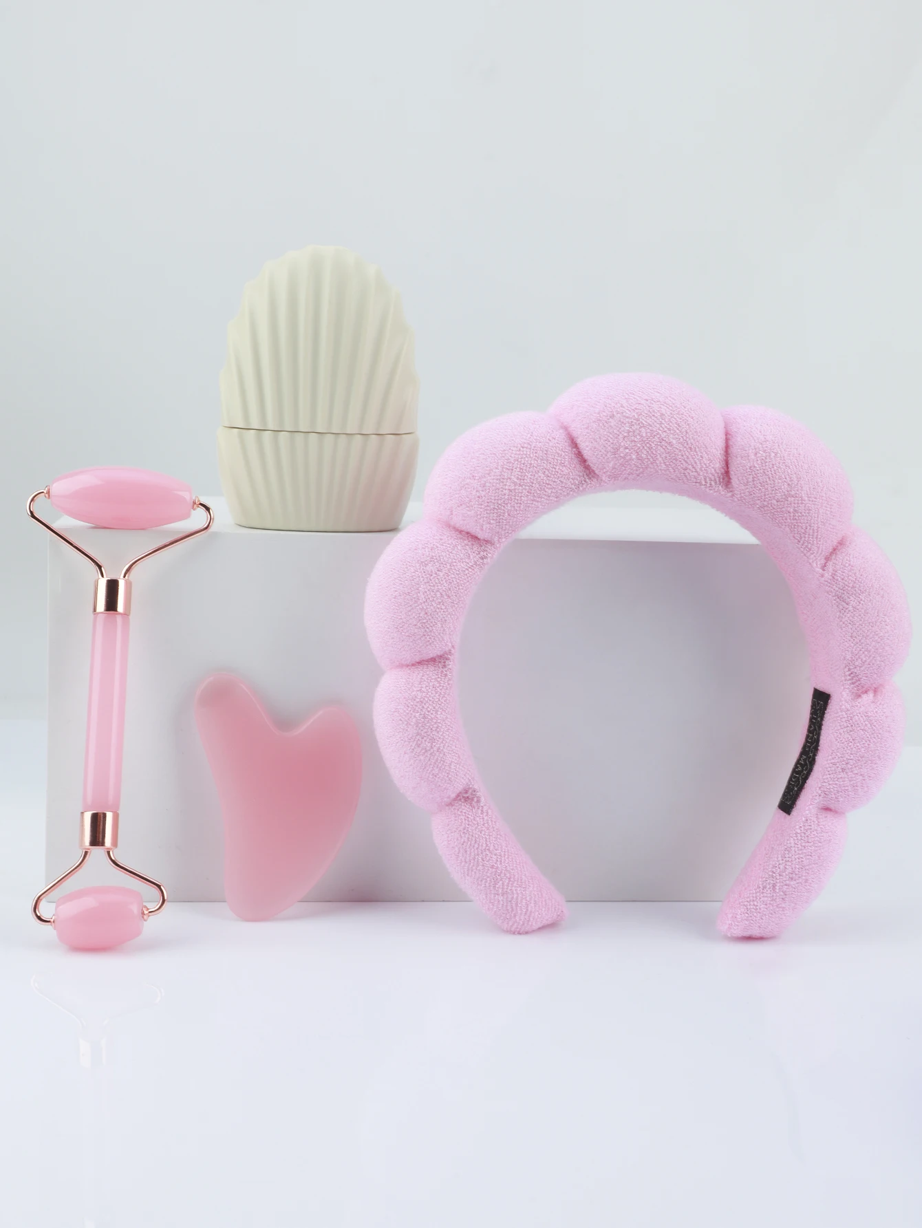4 Pcs Face Hair Bundle with Hair Band, Resin Oil Absorbent Massage Roller Scraping Board Compress Ice Grid Makeup Remover Set