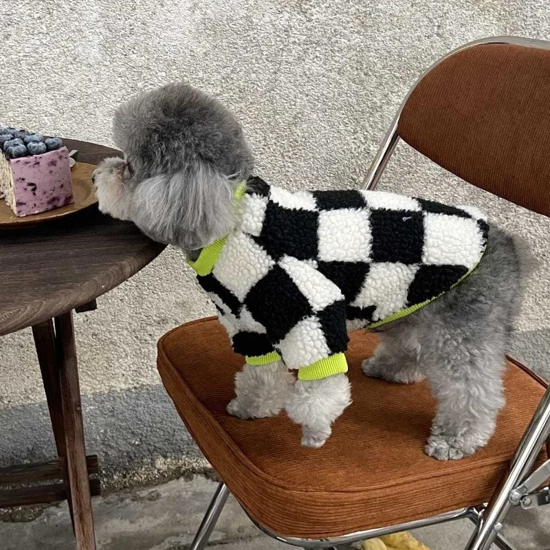 Checkerboard Pet Pet Winter Thickened and Fleeced Cold Proof Cat Clothes Small and Medium Sized Dog Clothes