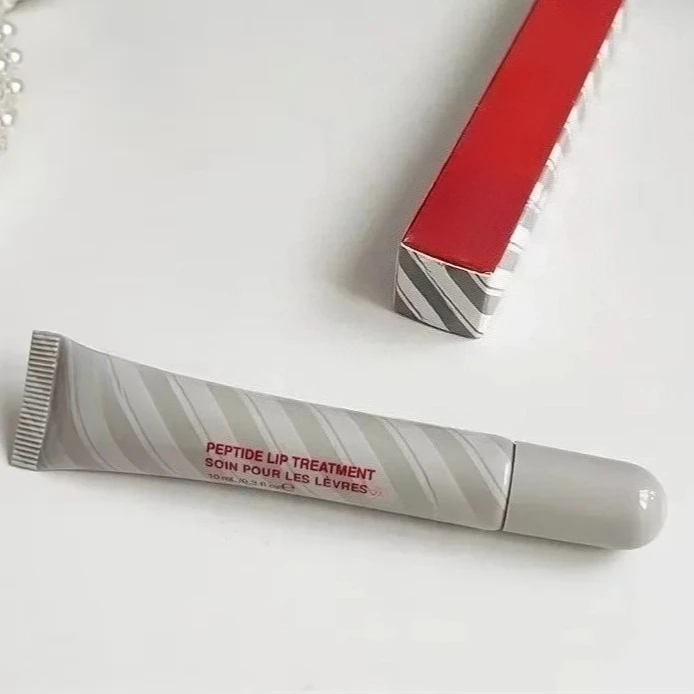 Nowa nawilżająca pomadka, pomadka kolorowa, pomadka nawilżająca, kosmetyki do pielęgnacji ust, krem do twarzy, kosmetyczka