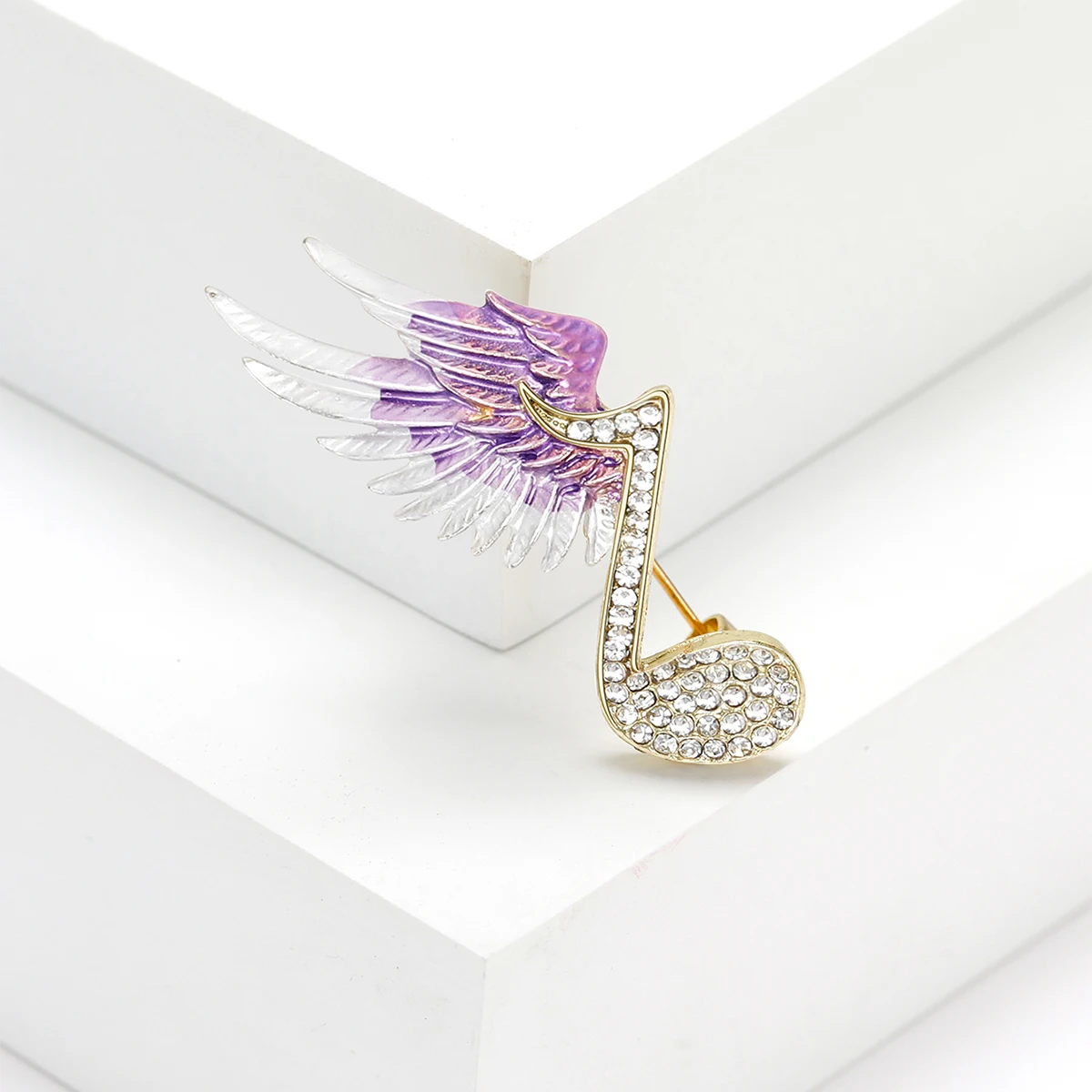 Beautiful Angel Wings Brooches for Women Unisex Glamour Pins Multi-color Available Office Party Accessories Gifts