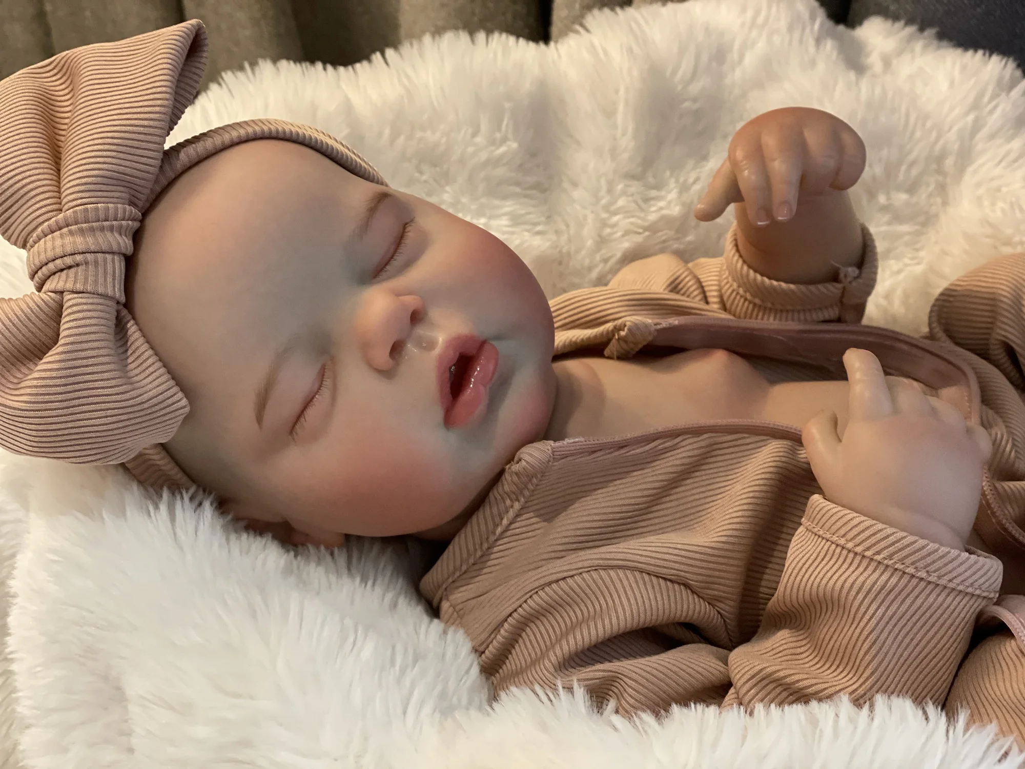 47cm Washable Cuddly Bebe Reborn Girl With 3D Painted Skin Handmade Full Body Vinyl Doll Lifelike Newborn Baby Doll