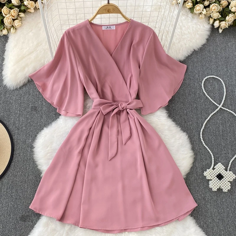 

2025 Summer Korean Version Gentle Style Retro Flare Sleeve V-Neck Waist Cinched Slim Bow Tie A-Line Dress