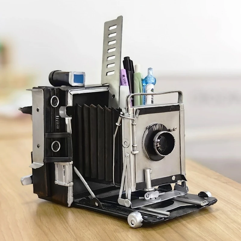Retro Camera Iron Art Pen Holder Model Ornament, Metal Craft Storage Bucket for Home Decor