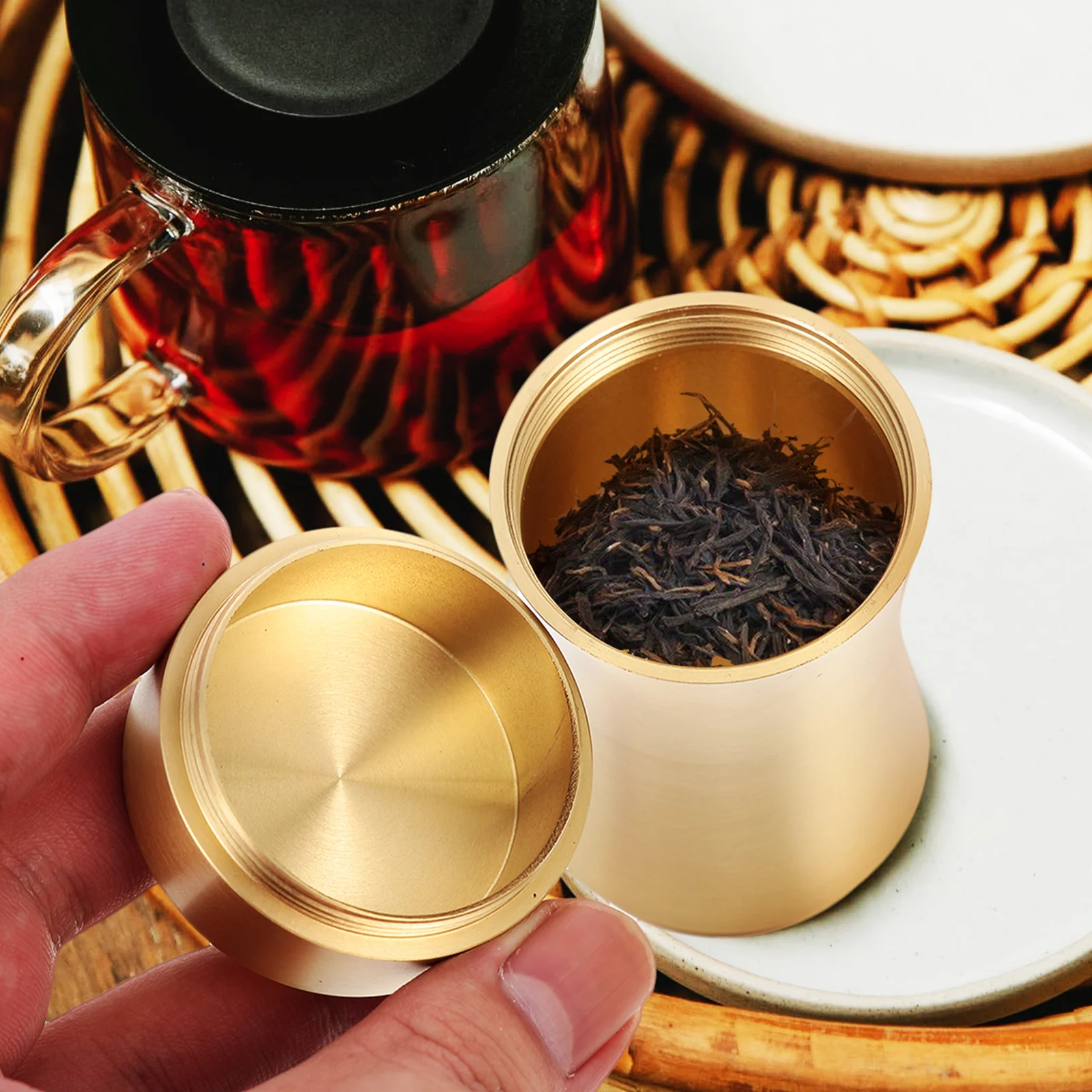

Copper Tea Storage Canister Airtight Container for Kitchen Smooth Texture Rounded Pure Copper Metal Leaf Holder Food