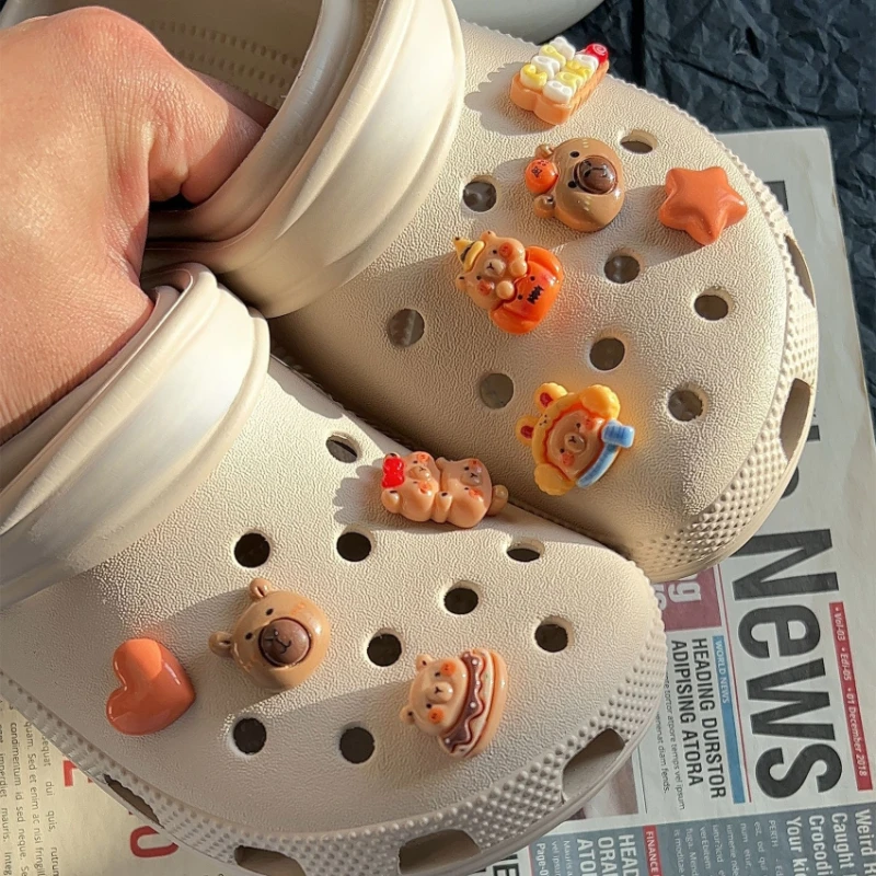 

MINISO Adorable Capybara Animal Series Shoe Charms Set ABS DIY Accessories Decorations Fit Classic Clogs Sandals Party Present