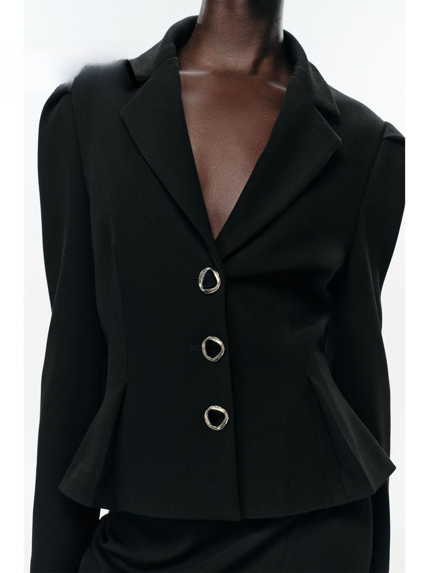 

ZAPRHA Осенний женский укороченный пиджак 2025 с рукавами-фонариками, приталенный, повседневный, модный