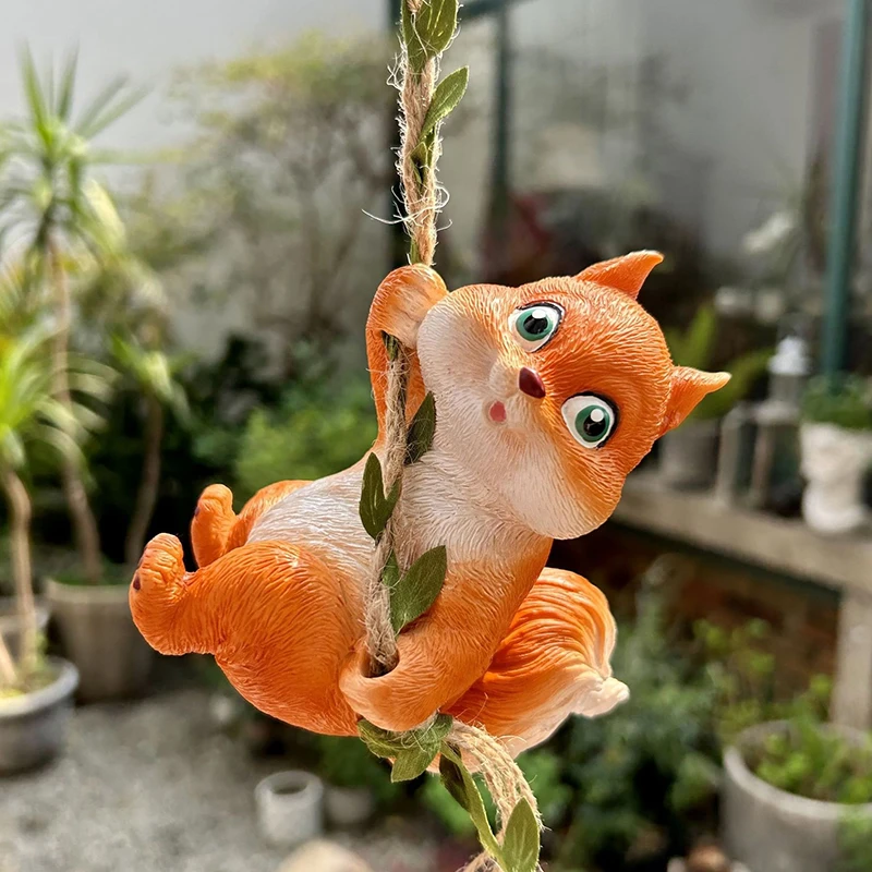 

Creative Rope Climbing Squirrel Statue Cute Simulation Squirrel Resin Figurine Animal Sculpture Ornament Outdoor Home Garden