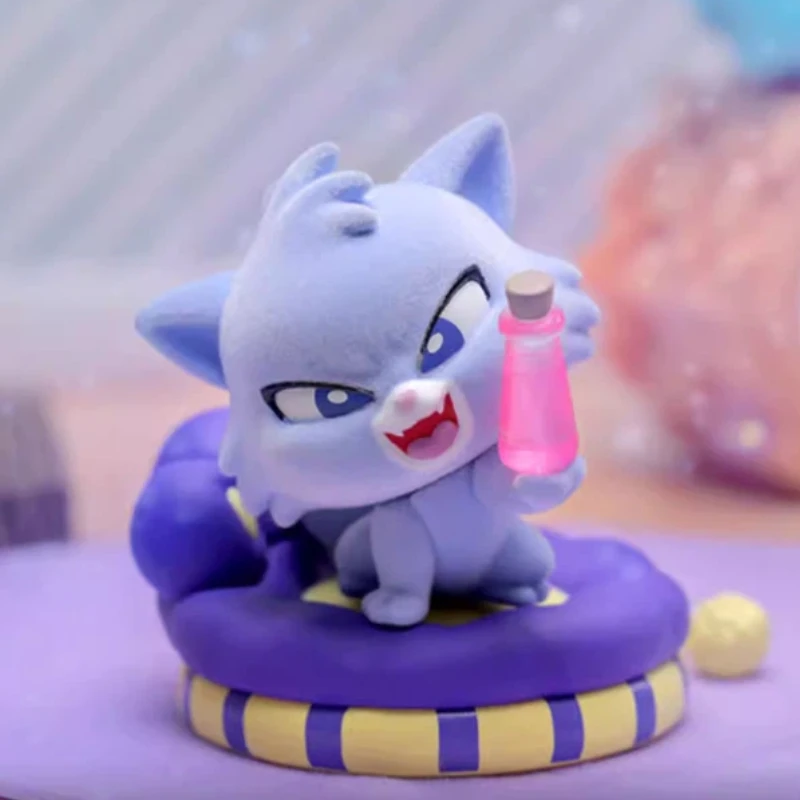 

Hot Toys Movie Character Cute Cat Cosbi Blind Box Mini Collector Doll Surprise Festival Gifts Valentine'S Day Gift Souvenir