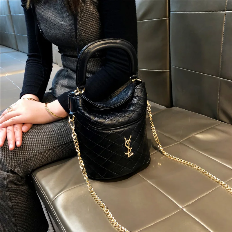 

Luxury Chain Bucket Bag for Women, Lightweight Textured Shoulder & Underarm Crossbody Purse, Chic Everyday Handbag