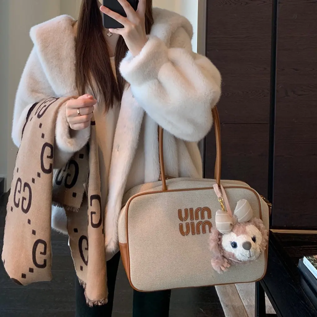

Women's Short Hooded Imitation Mink Plush Coat Warm Age-reducing Thick Top for Autumn Winter New F120113