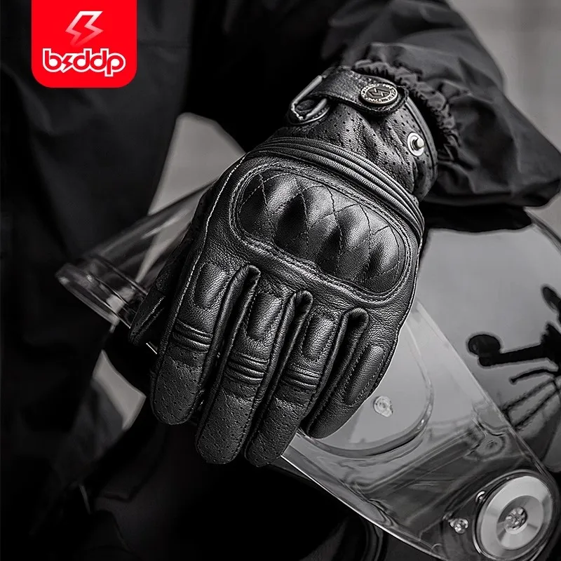 

Summer Vintage Leather Motorcycle Rider Gloves Summer Perforated Breathable Racing Gloves with Touchscreen Grey Motocross Gear
