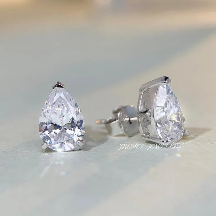 PT950 platinum water-drop earrings for women - wholesale. Simple, elegant, and versatile.