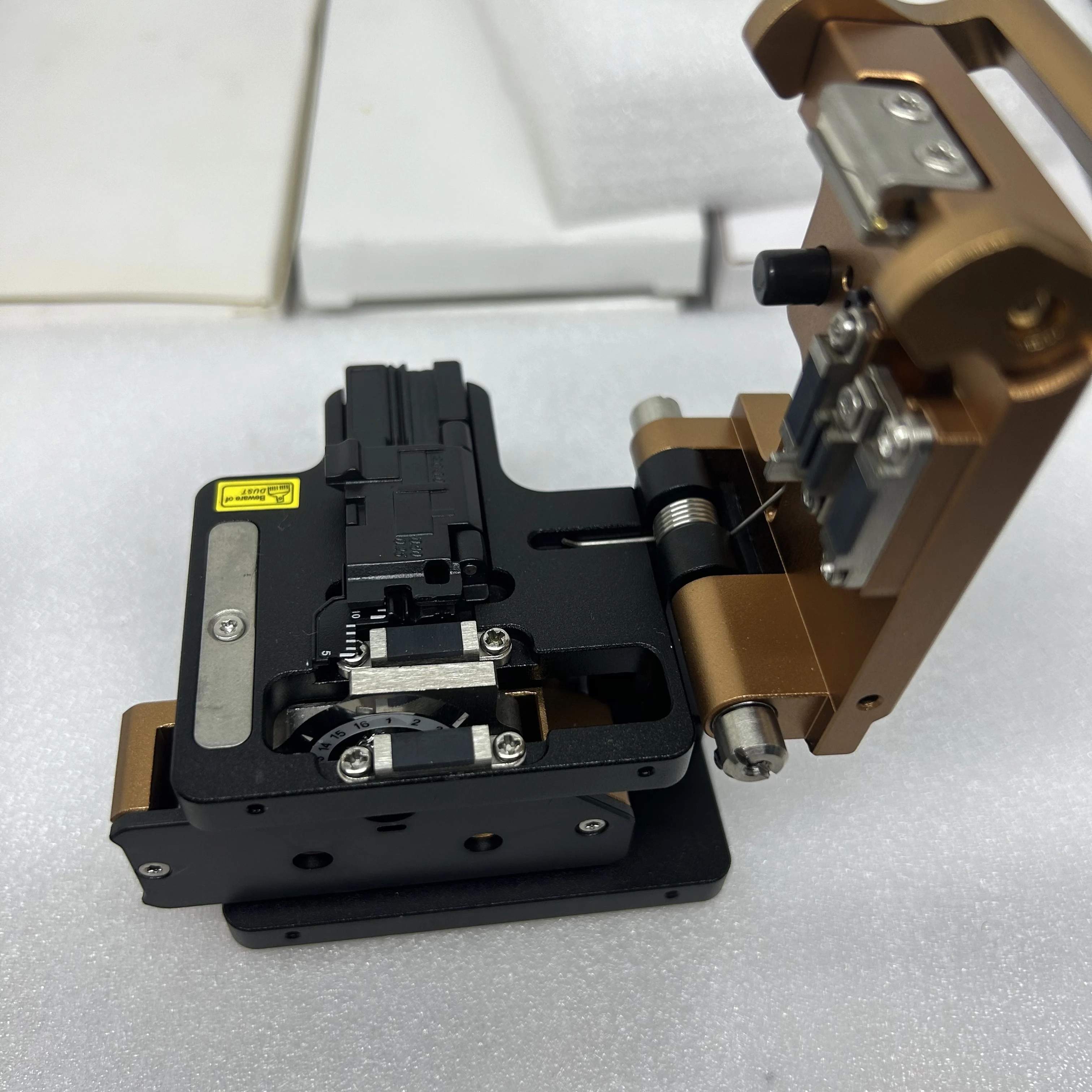 

FTTH High Precision INNO V7 for hot fusion Optical Fiber Cleaver cutter tool V7 fiber optic cutting tool With Blade made in Kore