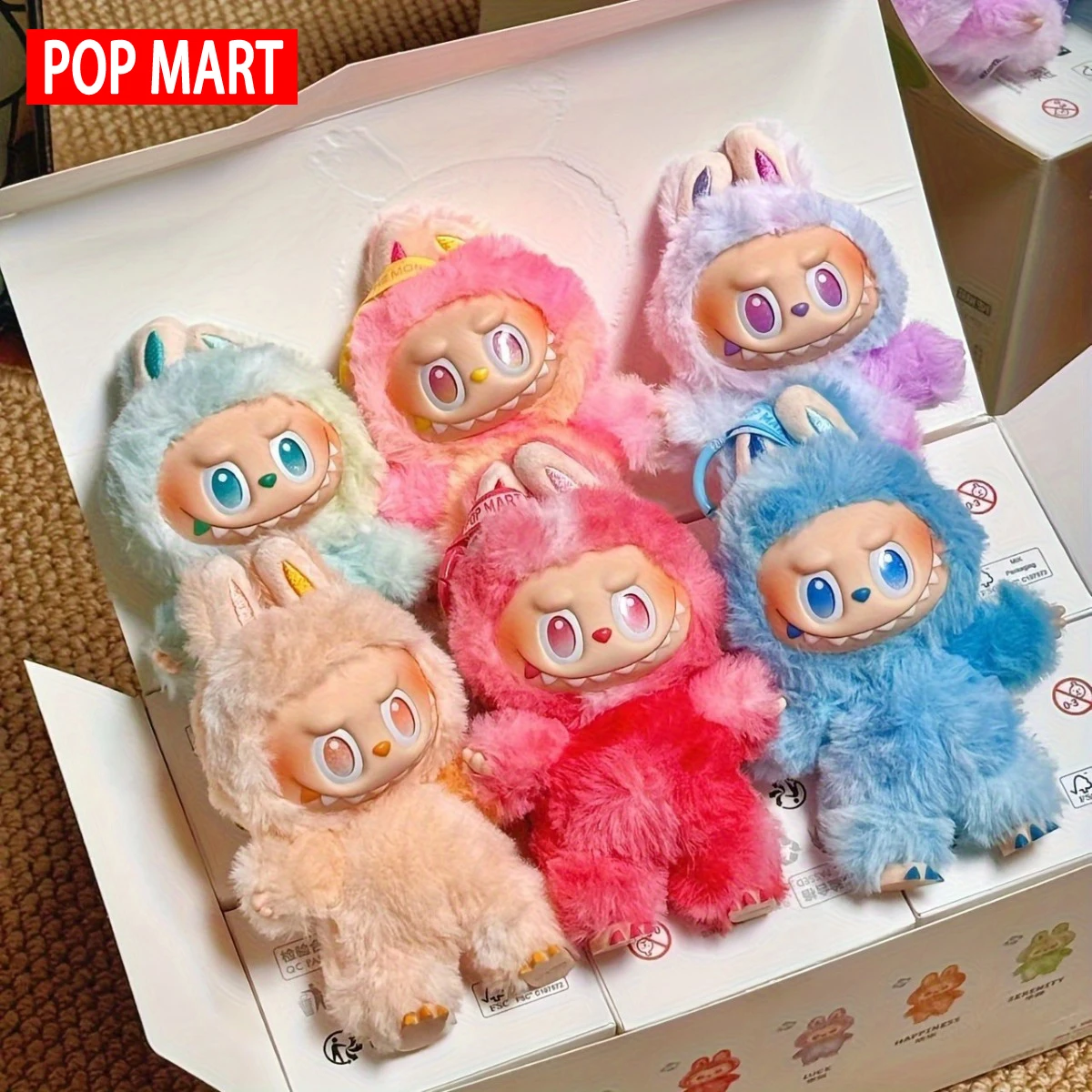 [الشحن بسرعة محلية] دمية لابوبو - هدية مثالية - أصلي 100%، إنها هدية مثالية للأطفال والعائلة والأصدقاء.