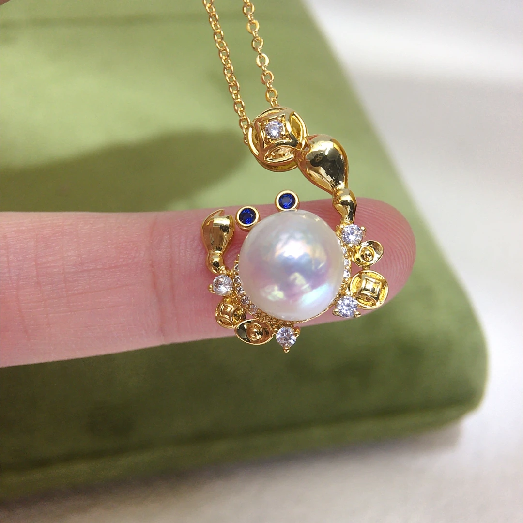 

ZHBORUINI Freshwater Pearl Pendant 10-11mm Baroque Crab Design Premium Jewelry Niche Collection Gift For Women 2025 Now Arrivals