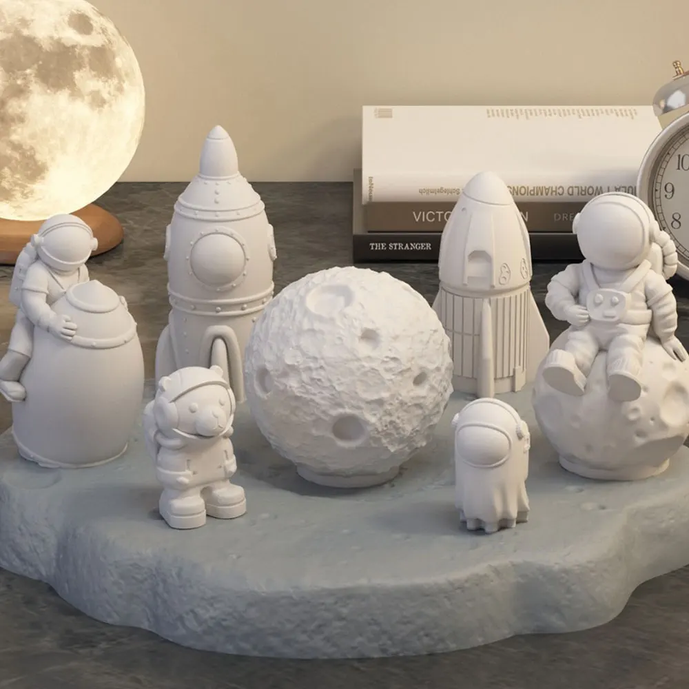 3D Space Theme Scented Candle Molds Handmade Lunar Astronaut Resin Molds Craft Rocket Monkey Gypsum Making Tool Home Decor Gifts
