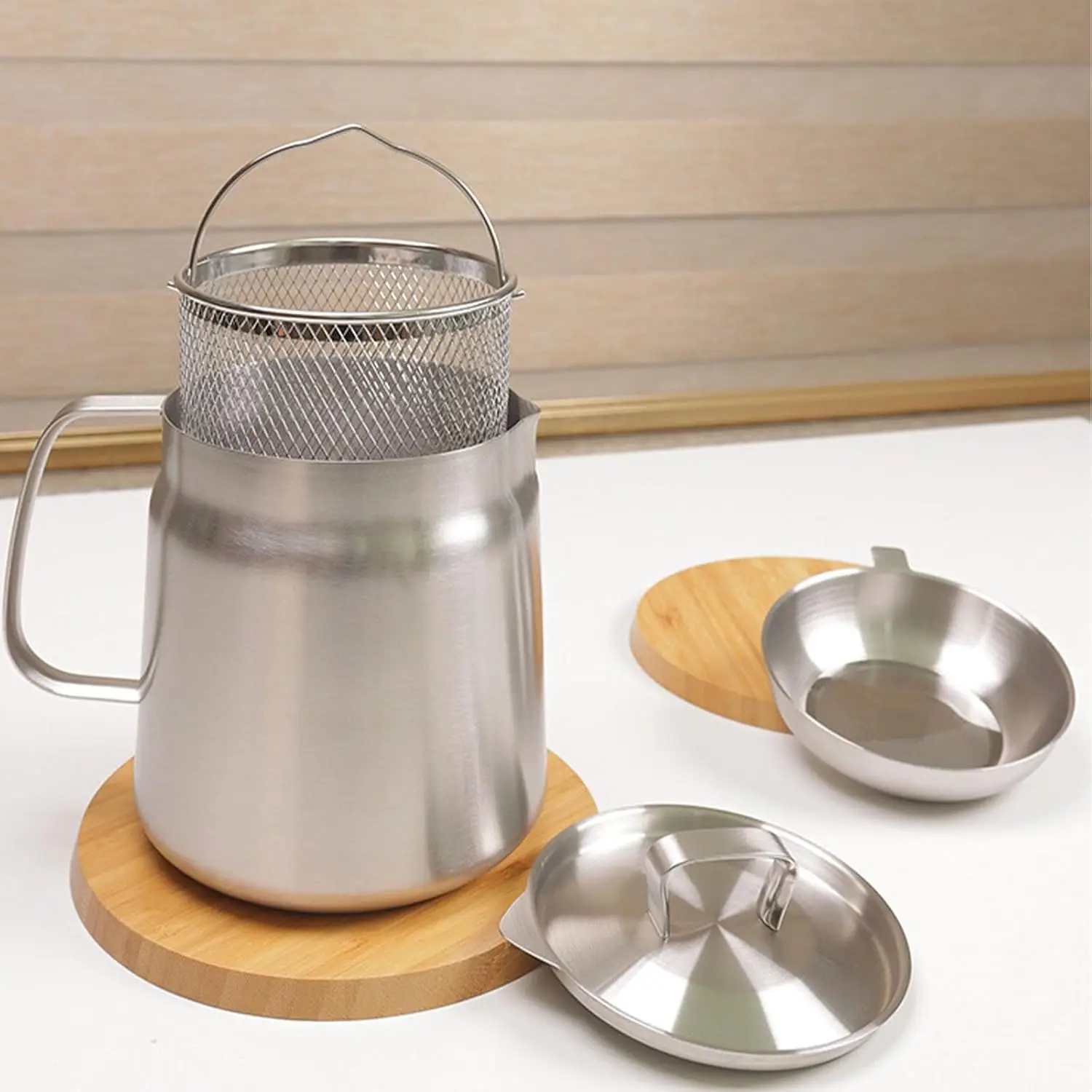 304 Stainless Steel Oil Container with Strainer - Bacon Grease Keeper, Cooking Oil Filter & Grease Separator for Cooking