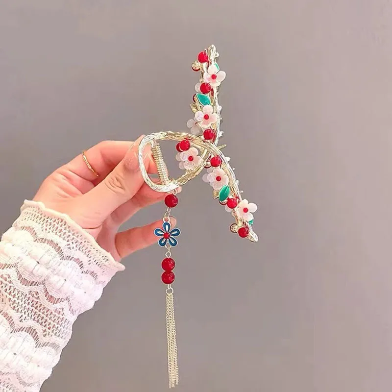 Nowa perła Tassel klamra do włosów chiński styl Retro kwiat klips do włosów Barrette Alloy szpilka przypinany kucyk kraba Hanfu ACCESSORI dla dziewczyny