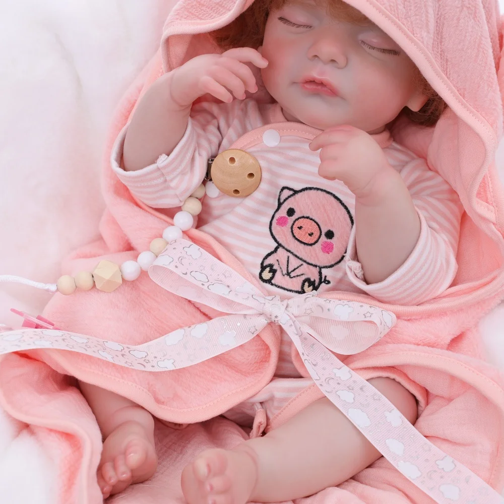 クローバレイ 22 インチ リアルなリボーンベビードール 豚ブランケット ビニール人形 高品質手作りおもちゃの服を外すことができます 子供へのギフト